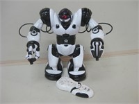 13" Tall Wow Wee Robot W/Remote Control Powers Up