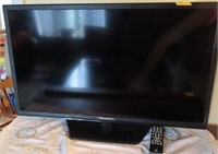WESTINGHOUSE 32" FLAT SCREEN TV WITH REMOTE
