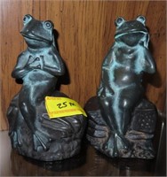 PAIR CAST IRON FROG FIGURINES BY SUN PACIFIC
