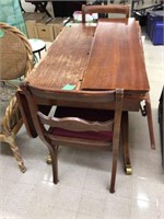 drop leaf table, 2 chairs, 2 leafs, (same size as