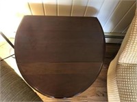 Winged Oval Side Table