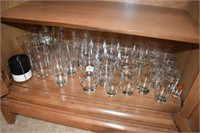 GROUP OF ASSORTED GLASSES