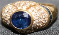18KT YELLOW GOLD RING WITH OVAL SAPPHIRE