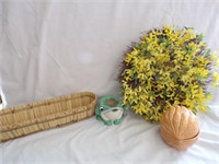 Flower Wall Hanger,Frog Planter,Ceramic Walnut,