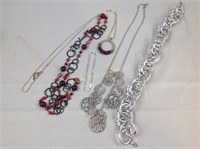 Costume jewelry: necklaces