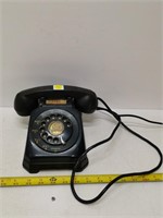 black stromberg-carlson rotary phone