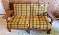 EARLY AMERICAN LOVE SEAT, GOLD PLAID