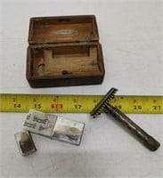 gillette razor in original box with blades