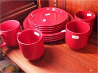 12 pieces of  Mainstay dinnerware: 4 mugs,