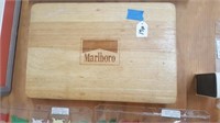Marlboro Poker Chips w/ Wood Box No Cards