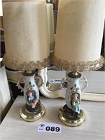 PAIR MATCHIMG DRESSER LAMPS