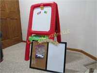 childs easel and cork / white board