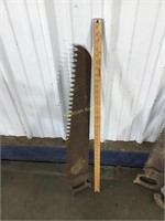 Ice cutting saw
