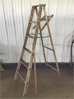 6 foot wooden step ladder