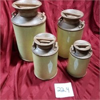 Set of 4 canisters