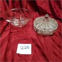 Group of 2 candy dishes