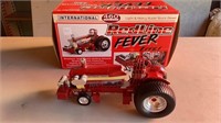 RedLine Fever Lite 460 International Tractor 1:16