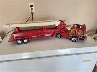 Vintage Metal NYLINT Ladder Fire Truck made in USA
