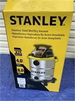 STANLEY STAINLESS STEEL WET / DRY VAC 8 GALLONS