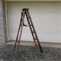6 Ft. Wood Ladder-Display Only