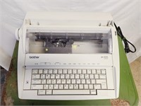 ML100 Standard Brother Typewriter