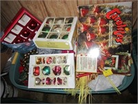 CHRISTMAS DECORATIONS ASSORTMENT