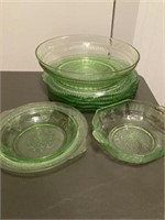 Green glass, five plates bowls