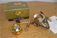 Extreme Spinning Fishing Reel with Box