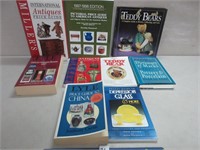 GOOD ASSORTMENT OF COLLECTOR INFORMATION BOOKS