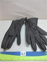 NEW LEATHER GLOVES