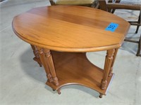 Occassional Table Oval, 4 legs, 26" x 18", 20"