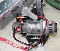 Warn Vantage 3 Ton 12V Winch *Mounted on Receiver*
