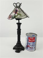 Lampe de bureau avec abat-jour en verre peint
