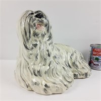Statuette de chien en céramique