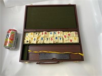 Jeu Rummikub vintage dans sa malette