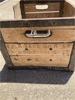 Vintage milk crate, has broken board