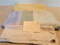 2 Single Flat Sheets + Pillow Case#Consigned Clean