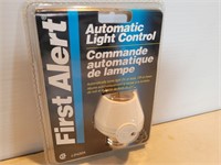 NEW First Alert Automatic Light Control