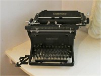 Vintage Underwood Typewriter