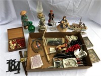 Figurines, Small Chess set, hospital watches
