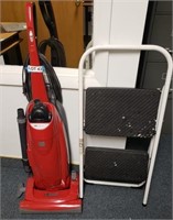 "Kenmore Progressive" Vacuum & Step Stool