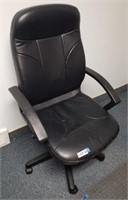 Black Rolling Office Chair w/ Floor Rolling Mat