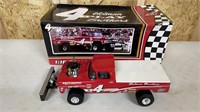 Holman Brothers 4 Play Pulling Truck 1:16