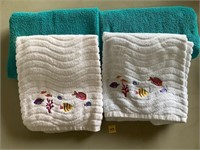 4 Bath Towels