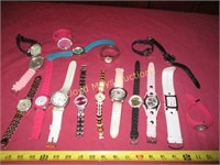 Lady's Fashion Wrist Watches - 17pc