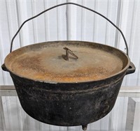 14" cast iron pot with lid