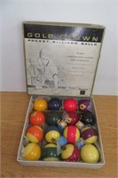 Gold Crown Billard Pool Balls in Box