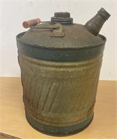 10" Vintage Kerosene Can with lid. Ships
