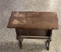 22"x11”x23”. Little Table Lady / Small Table
