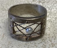 Sterling Silver Ring. Ships